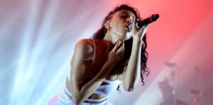 Rihanna Has the No. 1 Album Again, Arcade Fire Bumped From Top 10